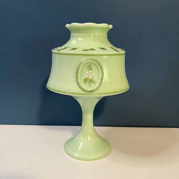 Westmoreland Other - Vintage Westmoreland Jadeite Green Glass Fairy Light Lamp Cameo Beaded Pattern